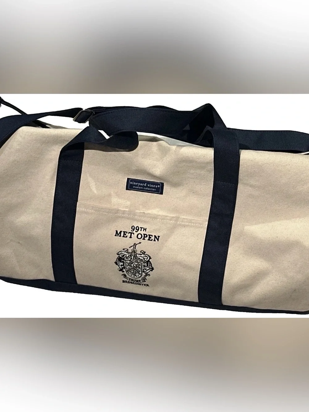 PRESIDENT TRUMP BEDMINSTER GOLF CLUB VINYARD VINES DUFFLE BAG GYM BAG EXCLUSIVE
